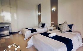 Ultra Winds Mountain Resort (Adults Only)